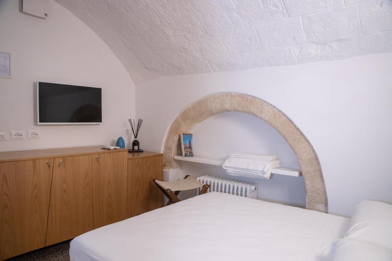 Enjoy Boutique Rooms Монополи Екстериор снимка