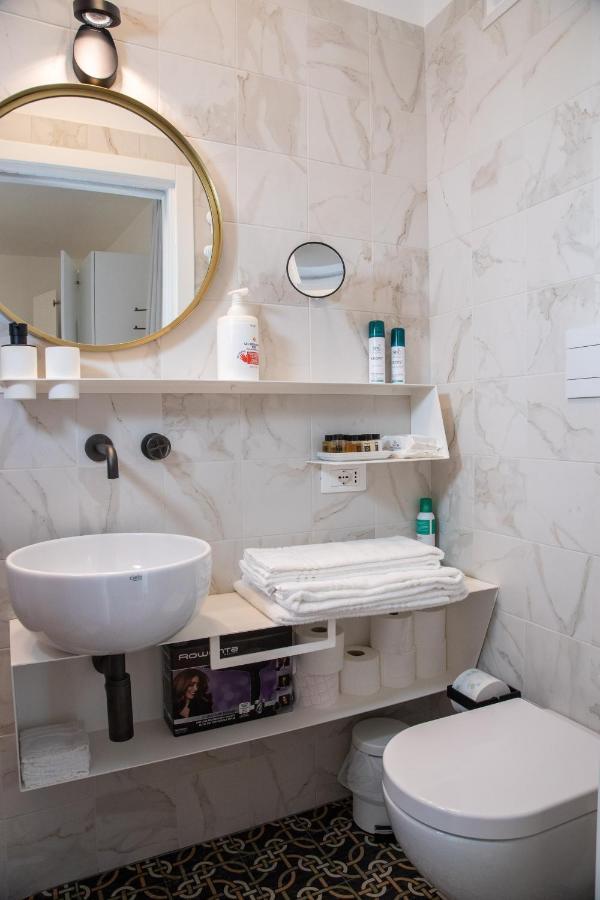 Enjoy Boutique Rooms Монополи Екстериор снимка